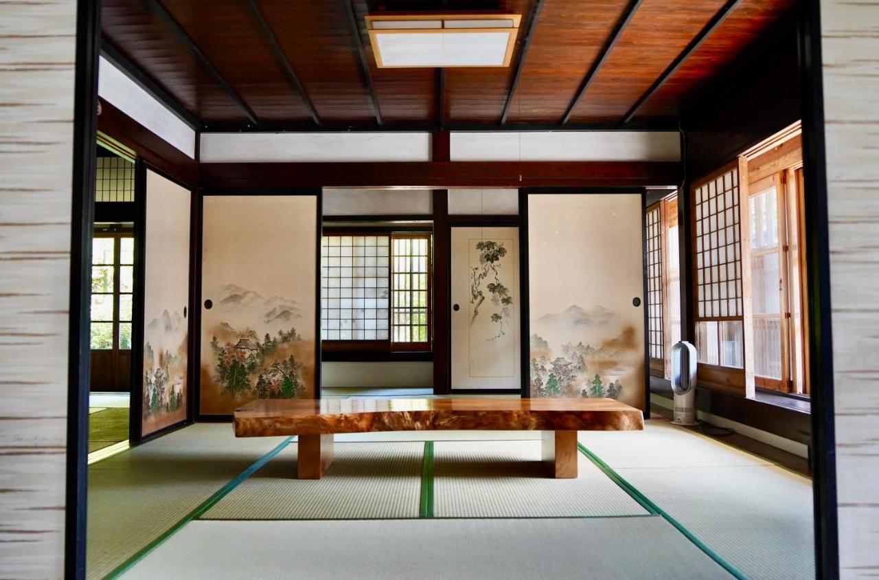佐渡島に残る築130年の伝統的な古民家｜東夢 Villa Szado Kültér fotó