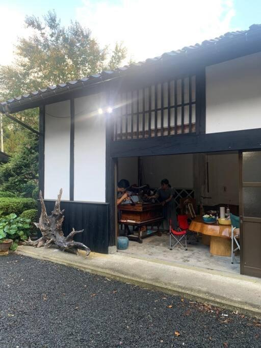 佐渡島に残る築130年の伝統的な古民家｜東夢 Villa Szado Kültér fotó
